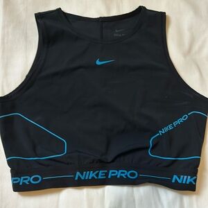 Nike tank